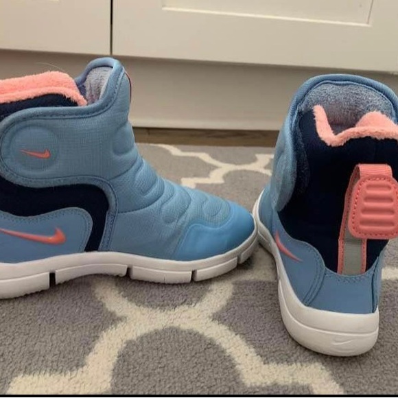 Nike Novice Boots - Picture 4 of 10